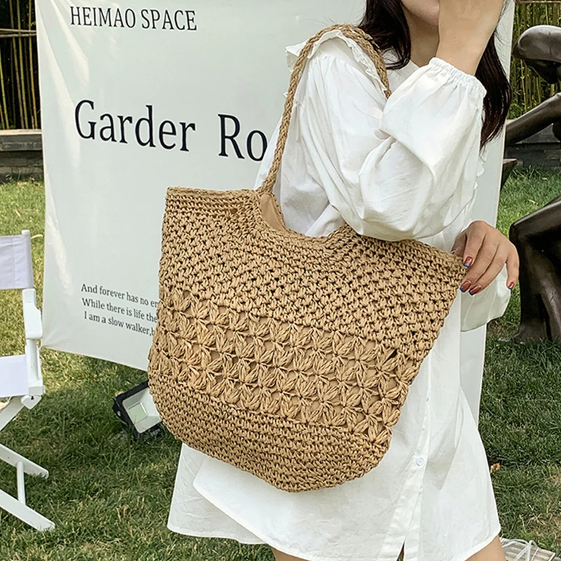 Women Bags In Trend - Casual Design Straw Weave Bags Trend