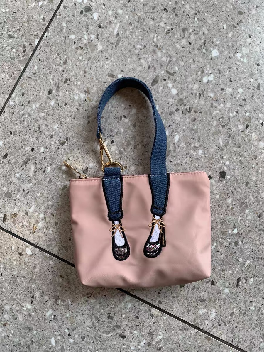 Fashion Embroidered Zero Walle - Women Bags With Wallet recension och pris