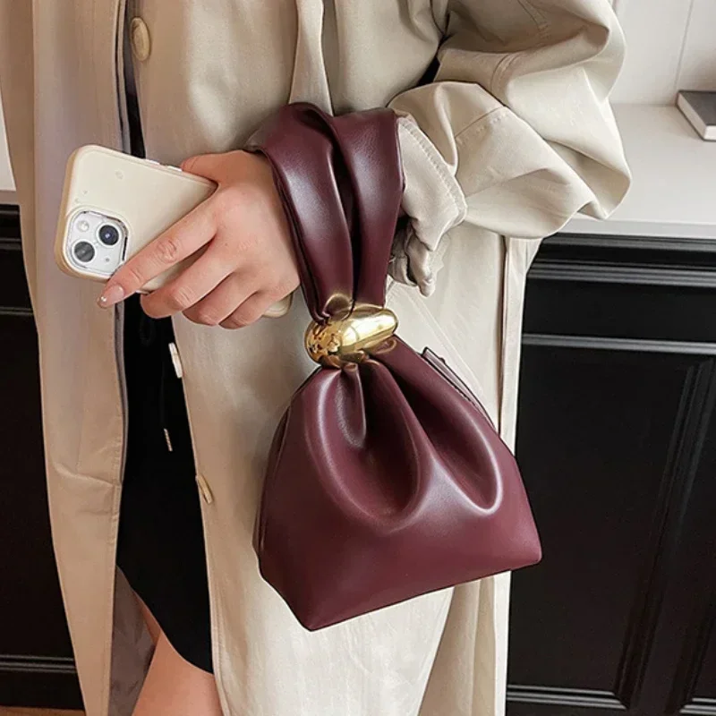 Solid color PU Leather Clutch  - Women'S Evening Bags recension och pris