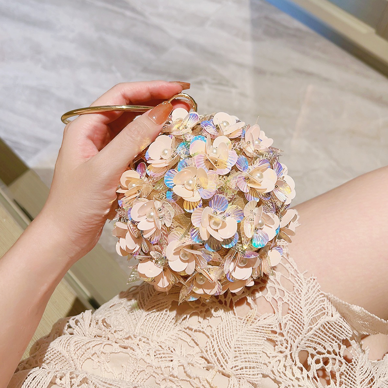 Mini Sequin Flower Evening Bag - Women'S Evening Bags recension och pris