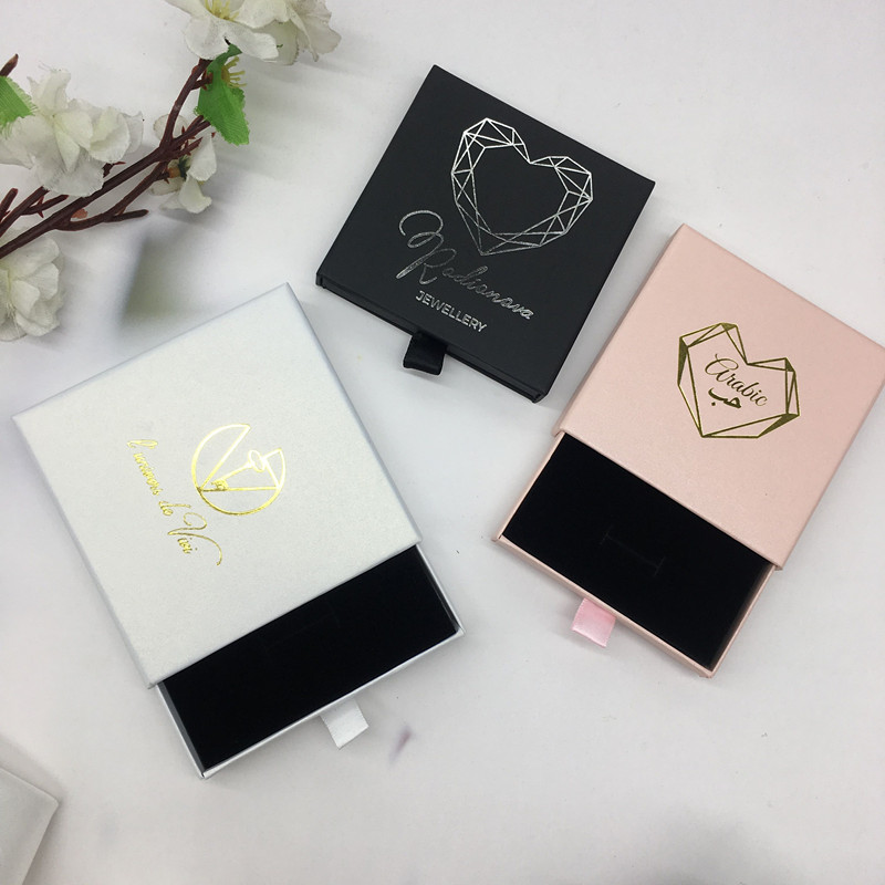 50pcs Luxury Custom Logo Rose  - Box Bag Rigid recension och pris