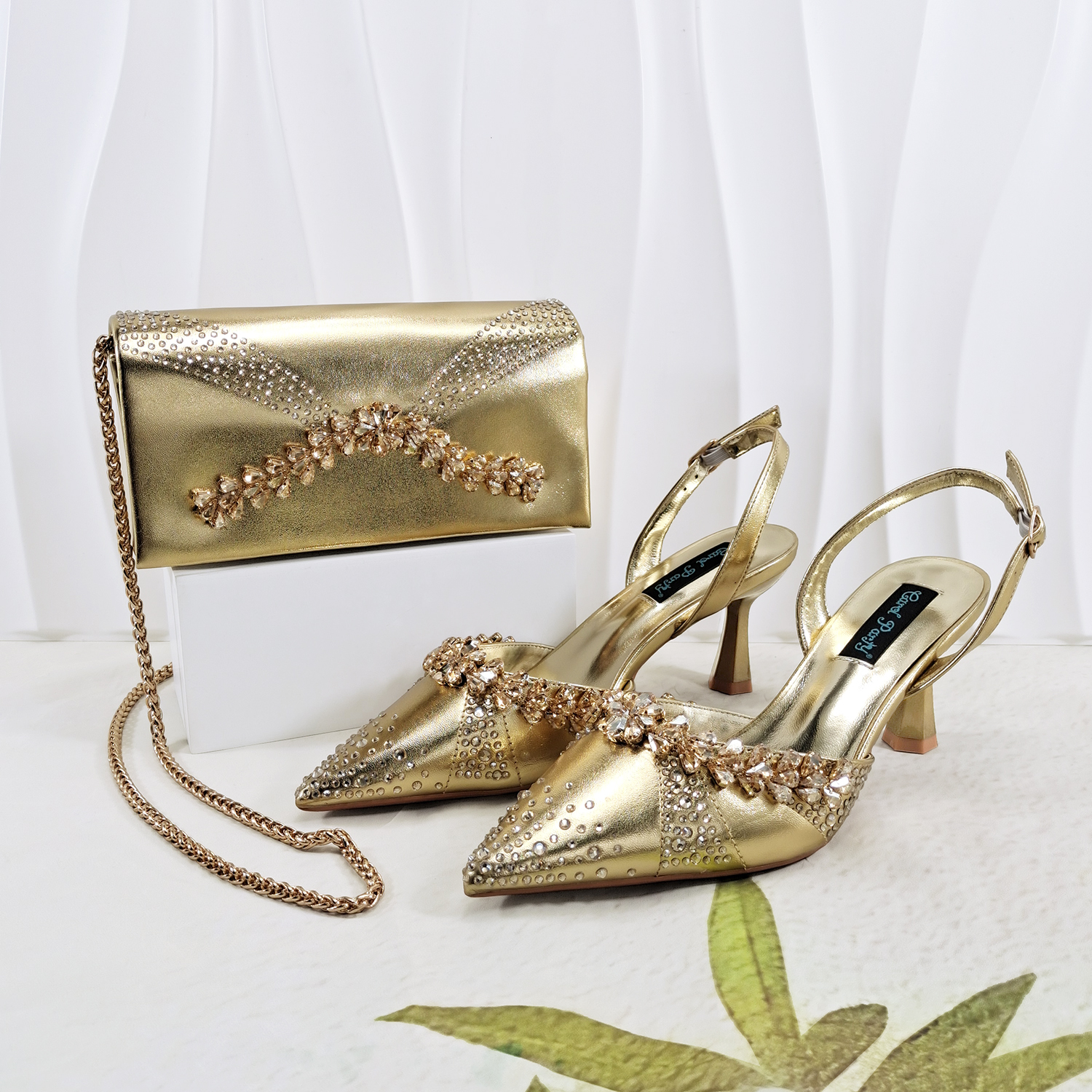 QueenaYan Slip-on High Heels a - Women'S Bags For Work recension och pris