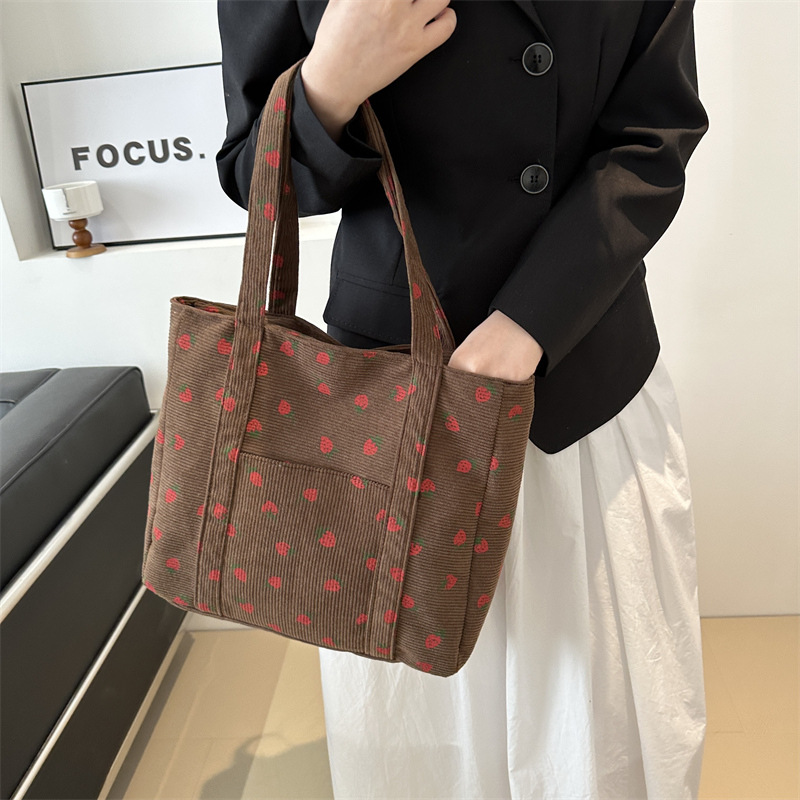 Corduroy Handbag Strawberries  - Women Bags Guess recension och pris