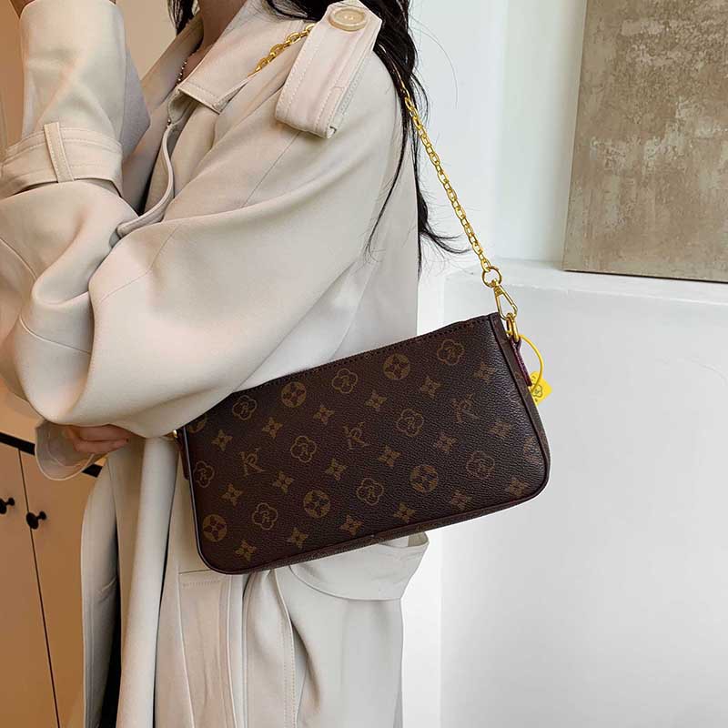 Light Luxury Design Ladies Pur - Women Bags Guess recension och pris