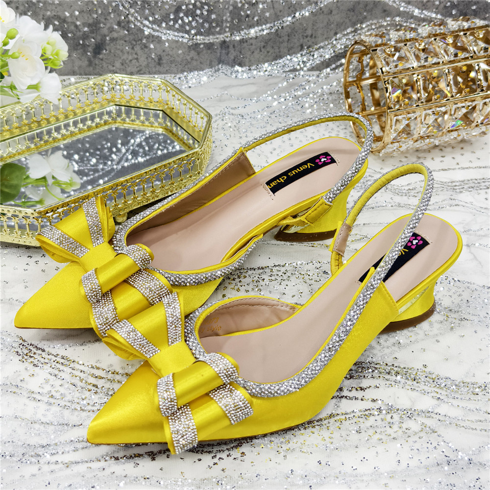Elegant Yellow Satin Rhineston - Women'S Evening Bags recension och pris
